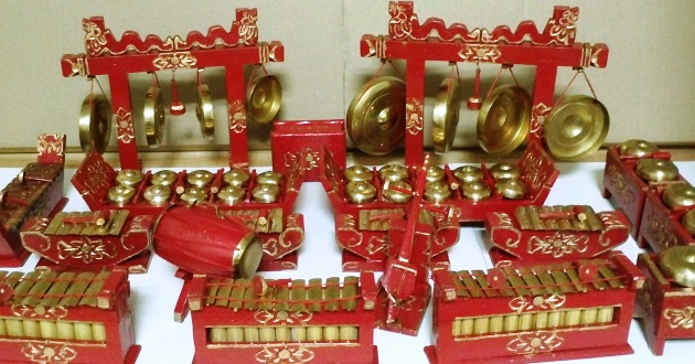 Miniatur Gamelan